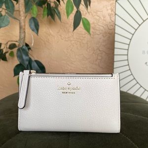 NWT Kate Spade Pebbled Leather Wallet